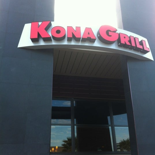 Photo taken at Kona Grill by Hugh H. on 2/21/2012
