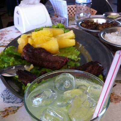 รูปภาพถ่ายที่ Peixinho Bar e Restaurante โดย Filippe Pereira เมื่อ 8/4/2012
