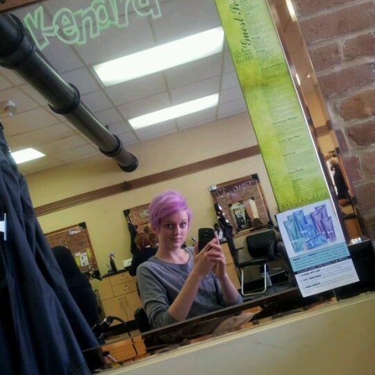 La' James International College Iowa City'de Spa