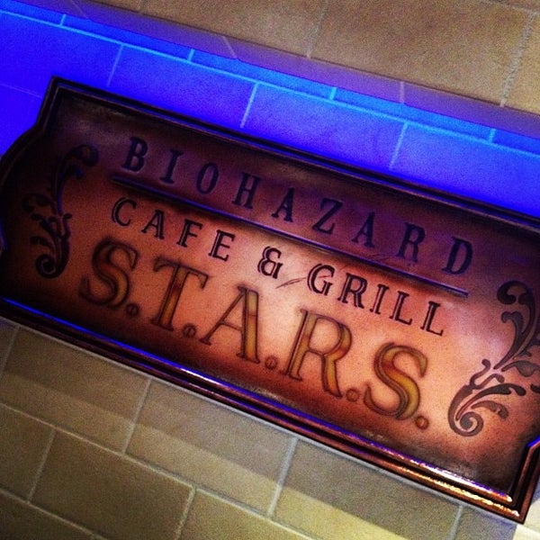 Photo taken at Biohazard Café &amp; Grill S.T.A.R.S. by Tetsunori Y. on 7/25/2012