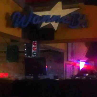 Foto scattata a WannaB&#39;s Karaoke Nashville da MzKK il 3/24/2012
