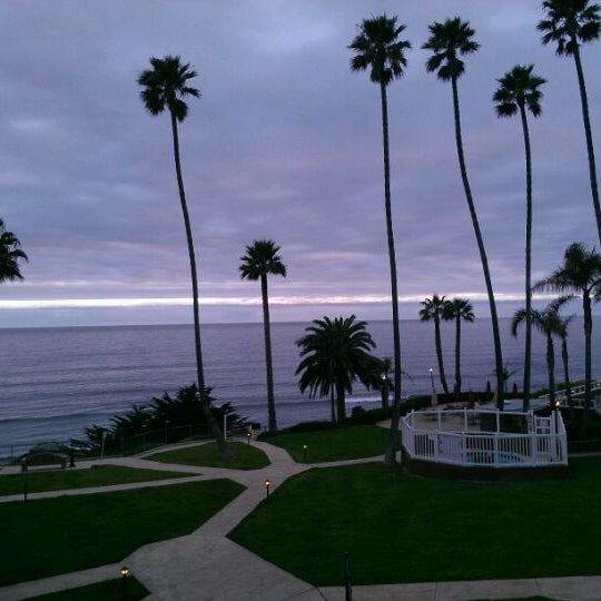 Photo taken at SeaCrest OceanFront Hotel in Pismo Beach by Steve on 4/24/2012