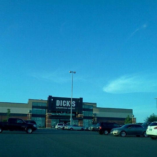 DICK'S Sporting Goods (Now Closed) 179 Pavillion Drive