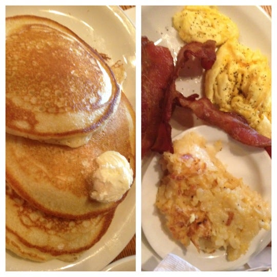 Cracker Barrel Old Country Store Belleville'de Amerikan Restoranı