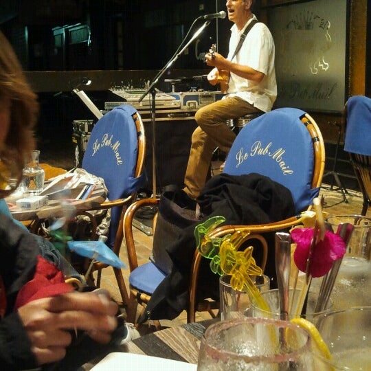 Pub mail. Клеркенуэлл картинка. Есенин паб. Pub mail. Pub mail.