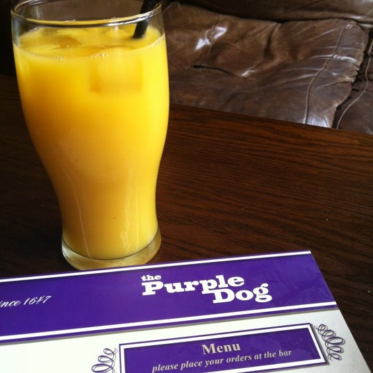 5/7/2012にKelli S.がThe Purple Dogで撮った写真