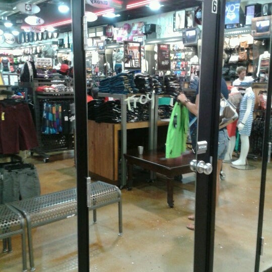 gap tyrone mall