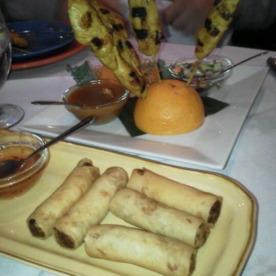 Photo taken at Montien Boston - Thai Restaurant by Pamela P. on 4/7/2012