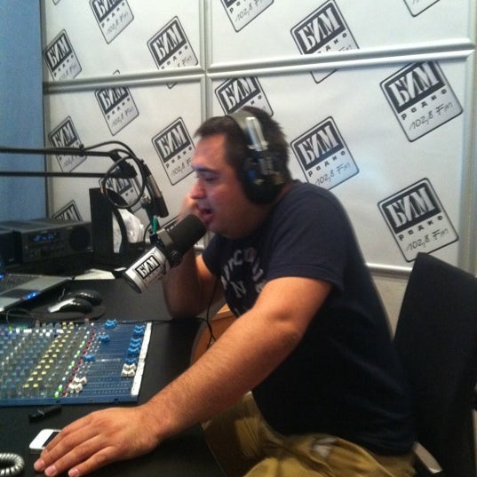 8. 8 fm. офис бим радио. бим радио 102. ведущий бим радио казань лютерштейн.