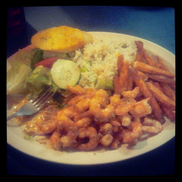 El Cangrejo Seafood Restaurant in Archer Heights