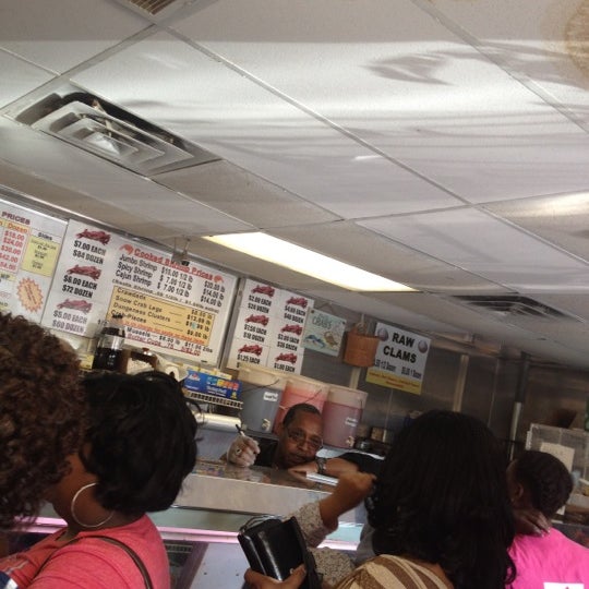 Bob's Crab Shack Allegheny West 2935 W Lehigh Ave