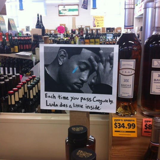 3/10/2012にJohnny B.がZipps Liquorsで撮った写真