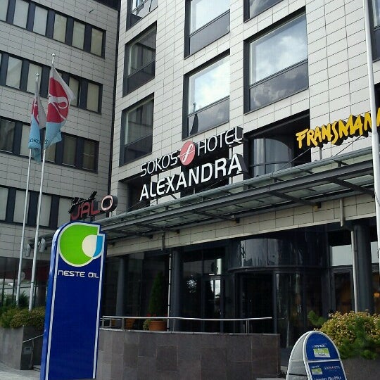Foto diambil di Original Sokos Hotel Alexandra oleh Tomi H. pada 8/1/2012
