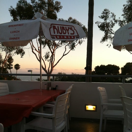 Photo taken at Ruby&#39;s Diner by Matt P. on 7/1/2012
