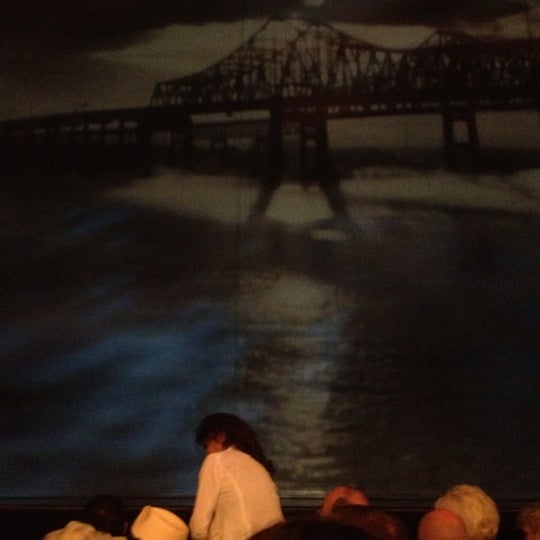 Foto diambil di Memphis - the Musical oleh James L. pada 6/17/2012
