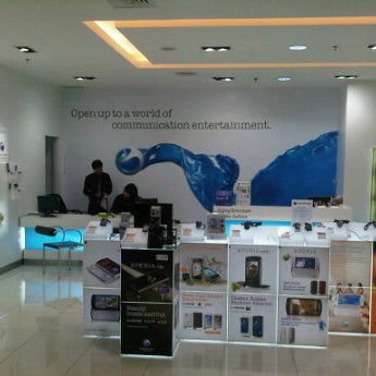Photo taken at Sony Mobile Retail &amp; Service by Rizki Q. on 1/6/2012