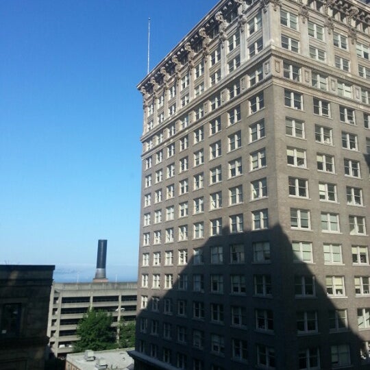 Photo taken at Courtyard by Marriott Seattle Downtown/Pioneer Square by Harley C. on 7/11/2012