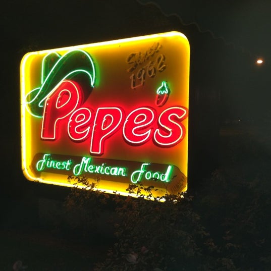 Foto tomada en Pepe&#39;s Finest Mexican Food  por David P. el 2/26/2012