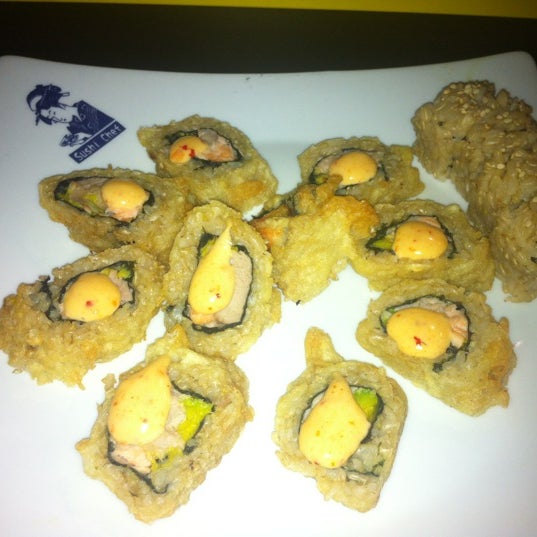 Das Foto wurde bei Sushi Chef Japanese Restaurant &amp; Market von David L. am 8/2/2012 aufgenommen