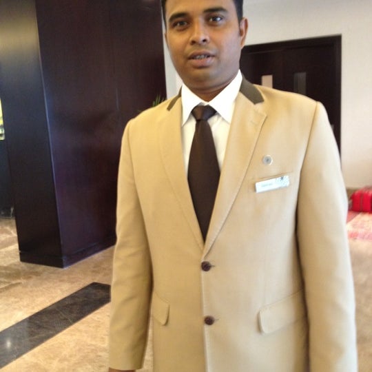 Foto tirada no(a) Mafraq Hotel Abu Dhabi por Msdupsy em 4/13/2012