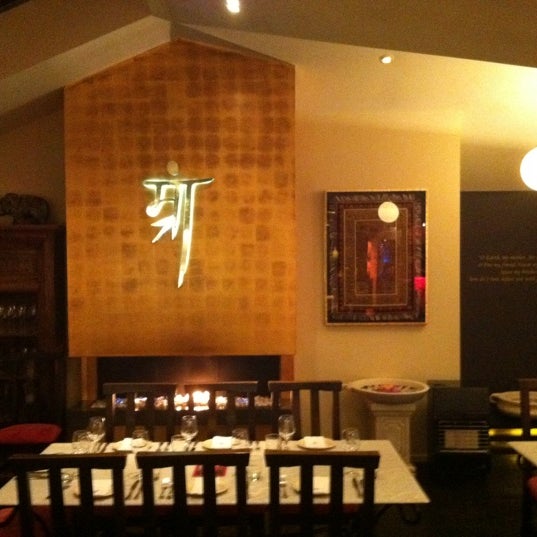 9/2/2011にAndrew C.がMantra Restaurantで撮った写真