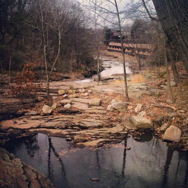 2/29/2012 tarihinde Stephen A.ziyaretçi tarafından The Woodlands Inn'de çekilen fotoğraf