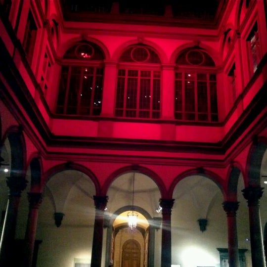 Снимок сделан в Palazzo Strozzi пользователем Lynn C. 1/1/2012