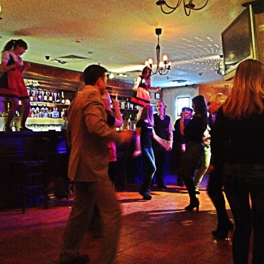 Photo taken at Ресторан - пивоварня Welten by AMP on 3/29/2012