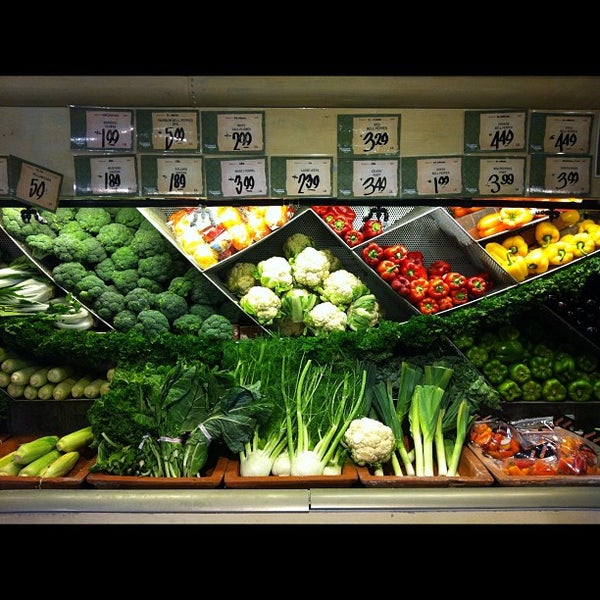 Nugget Market 409 Mace Blvd