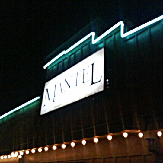1/4/2012 tarihinde Shua D.ziyaretçi tarafından Mantel Wine Bar and Bistro'de çekilen fotoğraf
