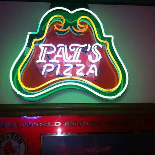 Снимок сделан в Pat&#39;s Pizza Yarmouth пользователем Richard Y. 8/15/2012