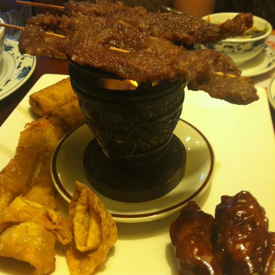 Снимок сделан в Abacus Inn Chinese Restaurant пользователем Alex M. 6/8/2012