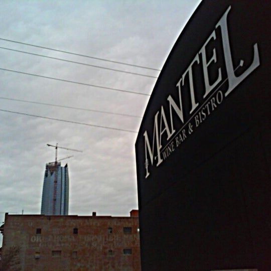 1/10/2012 tarihinde Shua D.ziyaretçi tarafından Mantel Wine Bar and Bistro'de çekilen fotoğraf