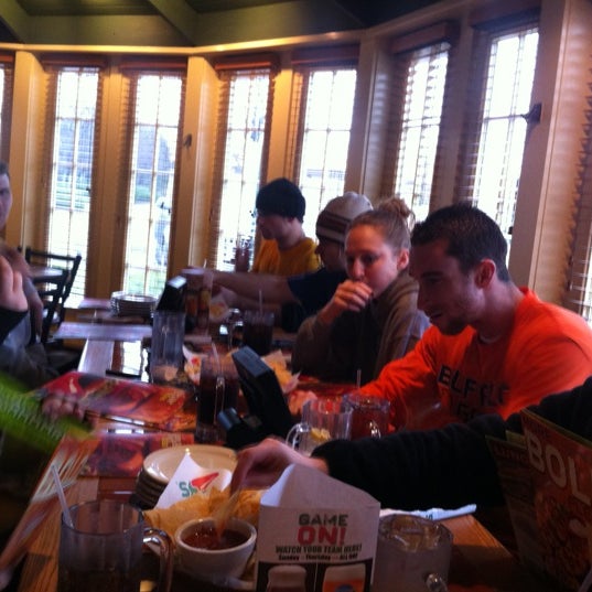 Photo taken at Chili&#39;s Grill &amp; Bar by Kyle A. on 11/26/2011