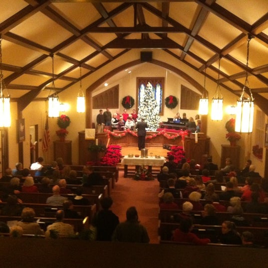 Foto tirada no(a) First Presbyterian Church of West Memphis por Rebecca W. em 12/24/2011