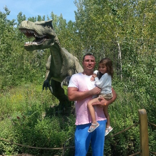 8/26/2012 tarihinde Denisziyaretçi tarafından Field Station: Dinosaurs'de çekilen fotoğraf