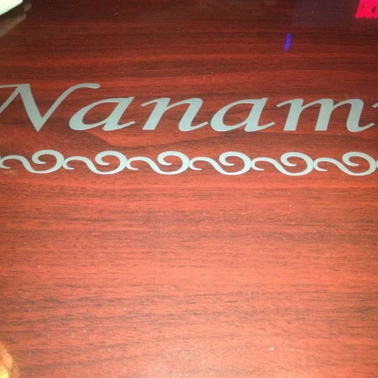 Снимок сделан в Nanami Sushi Bar &amp; Grill пользователем Weird C. 8/18/2012
