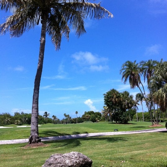 Foto tomada en Crandon Golf at Key Biscayne  por A I. el 7/23/2011