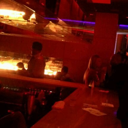 Foto scattata a Ignite Sushi Bar &amp; Lounge da Rito V. il 9/17/2011
