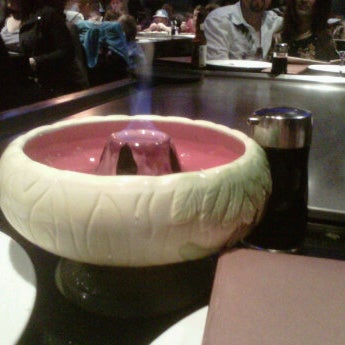 Foto tirada no(a) Nishiki Hibachi &amp; Sushi Restaurant por Katie M. em 10/30/2011