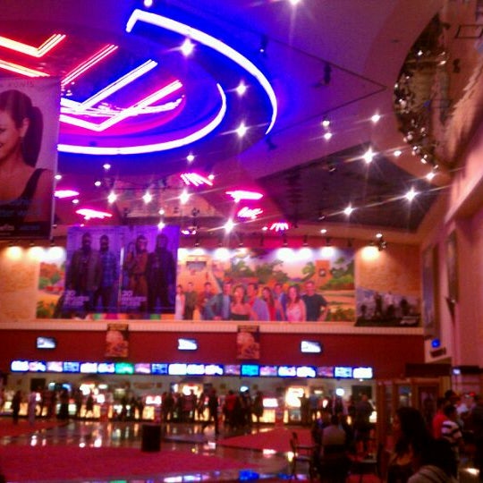 Fotos en Regal Edwards South Gate & IMAX Cine en South Gate