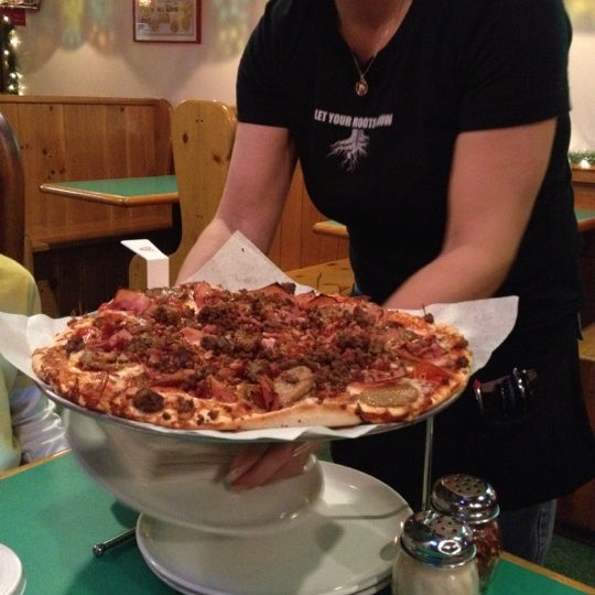 Photo taken at Pat&#39;s Pizza Yarmouth by Mick S. on 12/23/2011