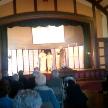 2/26/2012にThom K.がThe Unitarian Universalist Congregation at Montclairで撮った写真
