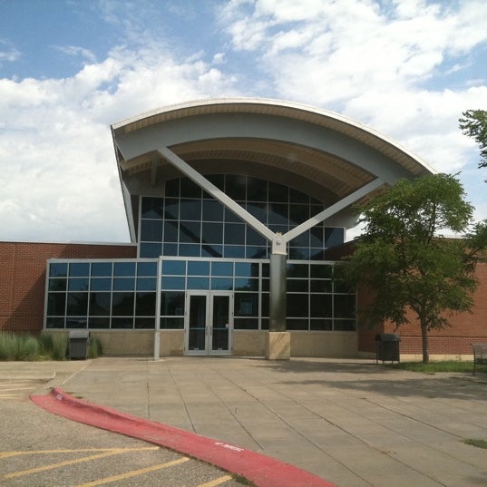 Lincoln city libraries walt branch library in lincoln