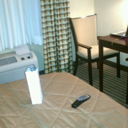 Photo taken at Comfort Inn by Angelique M. on 9/3/2011