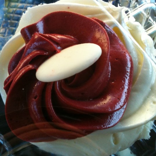 Fuss Cupcakes Cupcake Shop in Edmonton