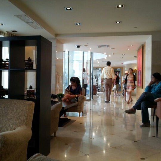 Photo taken at Melia Athens Hotel by Impyeong L. on 7/20/2012