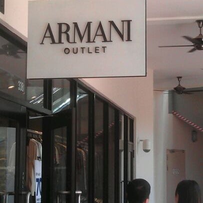 armani premium outlets