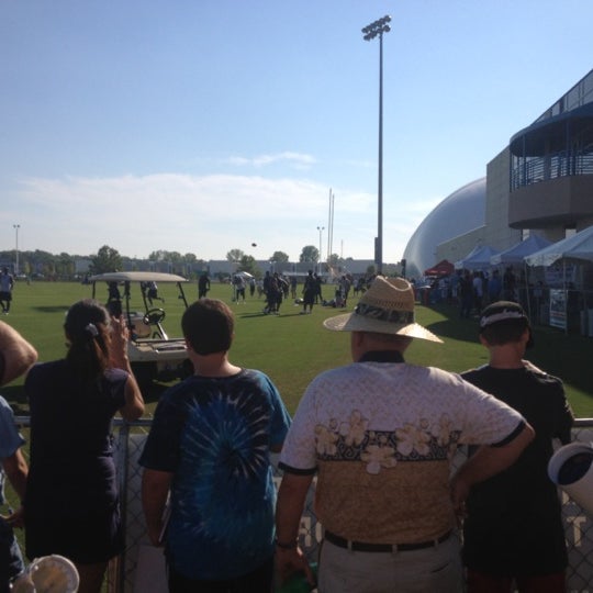 8/8/2012 tarihinde _ H.ziyaretçi tarafından Saint Thomas Sports Park'de çekilen fotoğraf