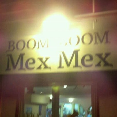 1/23/2011 tarihinde Andrew D.ziyaretçi tarafından Boom Boom Mex Mex Taqueria'de çekilen fotoğraf